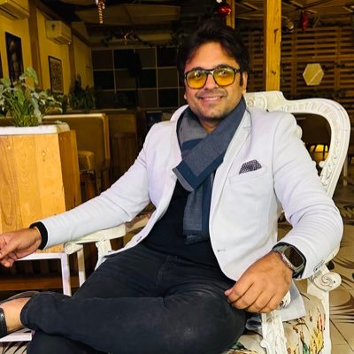 I'm an author, blogger and I help businesses in improving their productivity by building effective digital
transformation strategies.