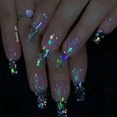 e65071's profile picture. Mini business owner and writer