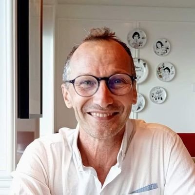 moR69lyon's profile picture. 