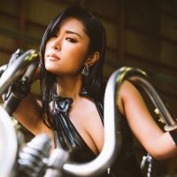 Rose Melle (@_sunevrose) 's Twitter Profile