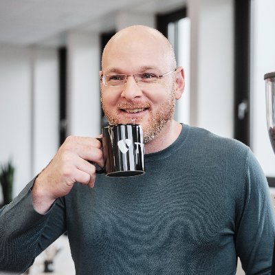 CEO TYPO3 GmbH, DFAU GmbH, https://t.co/hFHKOQh8Et AS ... Team #Negroni