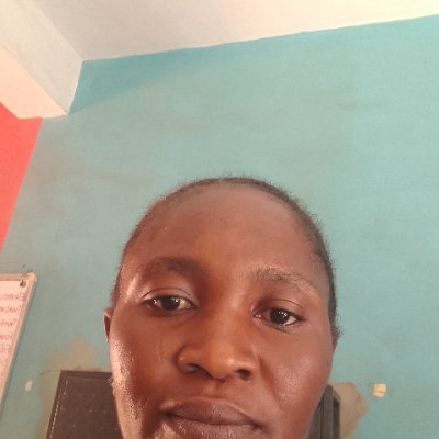 VictoriaEz98652's profile picture. 