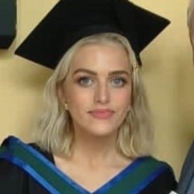 Irish 🇮🇪
MA in anthropology👩🏼🎓
Plays folky music sometimes 🎶
Synesthete 🧠
