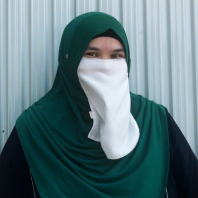#FreePalestine🇵🇸 ✨ Muslim-Filipina freelancer & speaker creating content, leading events & supporting women + Islamic orgs with purpose.