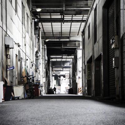 ※三日月爆音団/DaiDaiDiscoベーシスト📷 皆様のおかげでぼっち個展無事終了しました! ありがとうございました。今後こちらのXは情報拡散RTなどに移行いたします。作品の更新は引き続きInstagramでご確認ください↓↓