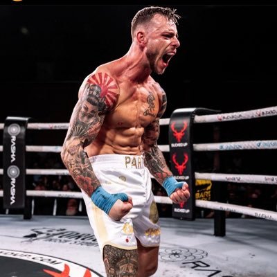 Professional MMA/BKB fighter. Insta: cameronrkh