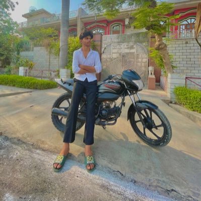 arslaankhan5316's profile picture. खाँसाब🥷🏻