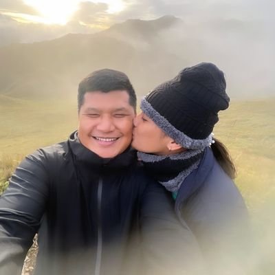 itsyoujenny's profile picture. Bret's 💚