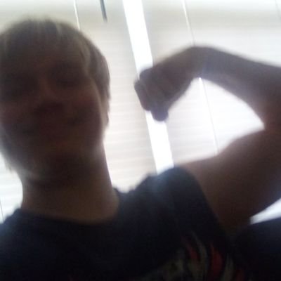 thomasakaskillz's profile picture. 6'1 strong great hugger bi single