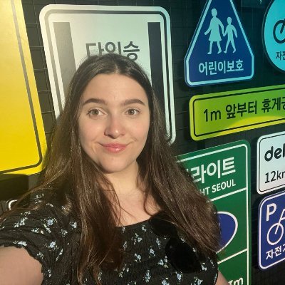 LizMcKay_1's profile picture. 