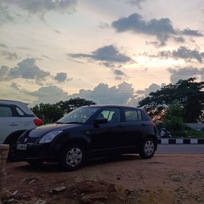 rishi_yash06's profile picture. Melophile and Green Panther 🙂.