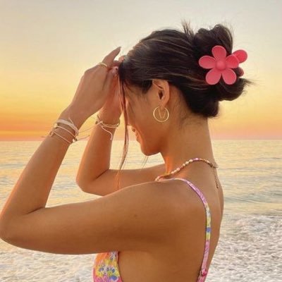 stvrrlight444's profile picture. 𝘮𝘰𝘰𝘥𝘣𝘰𝘢𝘳𝘥, 𝘢𝘦𝘴𝘵𝘩𝘦𝘵𝘪𝘤, 𝘤𝘶𝘵𝘦 𝘵𝘩𝘪𝘯𝘨𝘴 𝘐 𝘧𝘪𝘯𝘥 | ౨ৎ⋆˚｡⋆.