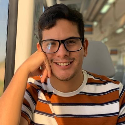 🏳️🌈 Activista LGBTIQ+
💪🏽 Fundador de @prodiverses
🫂 Defensor de DDHH
🎓 Lic en Gerencia RRHH
✨ Tarotista