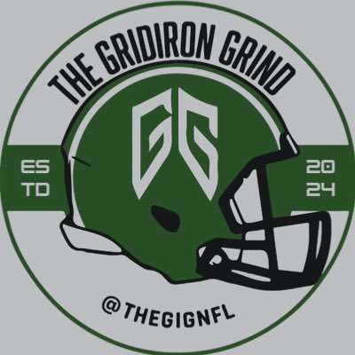 🏈 Football fans unite! Support our team and/or go from fan to creator, we have the playbook!