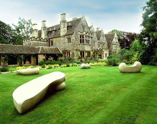 Jacobean manor house in the Cotswolds. Childhood home of the Mitford family. Now home to @onformsculpture - largest stone sculpture exhibition in the UK.