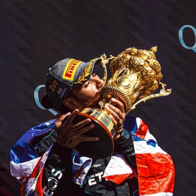 san2z_'s profile picture. 