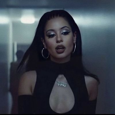 istedimoldu_1's profile picture. yazılanı yaşamaya devam