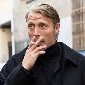 _ART0012's profile picture. 投資歴30年。元機関投資家。総資産2000億。有 料商材,勧誘NG。稼ぎたいなら私を見ること。