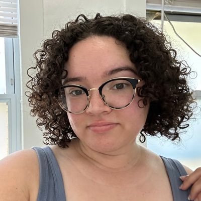 earth_to_cassie's profile picture. very phase oriented person