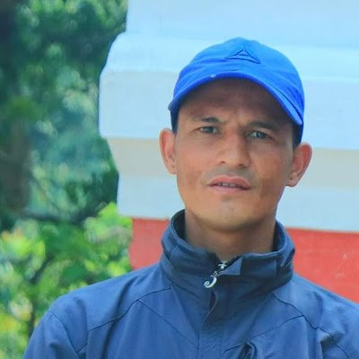 तारा टिप्न हिनेर सारा गुमाएको एक असाधारण मनुष्य 😪😪