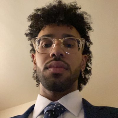 FormerGapYear's profile picture. a little light in the loafers | 🇩🇴