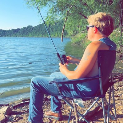 fun, loving, father, son, boyfiend, employee, musican, friend, christan, sinner, ukfan, hillbilly, genius, dumbass, savy, goodlooking, ugly, exciting, honest.