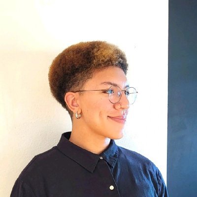 ProjectCarver's profile picture. |👷🏽 Software Developer    |🔬 STEM Educator   |🚀 Sci-Fi Enthusiast   |Making STEM education more accessible through animation & interactivity