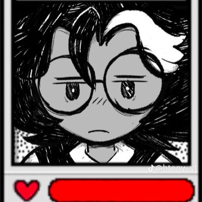 RoseynC13's profile picture. 