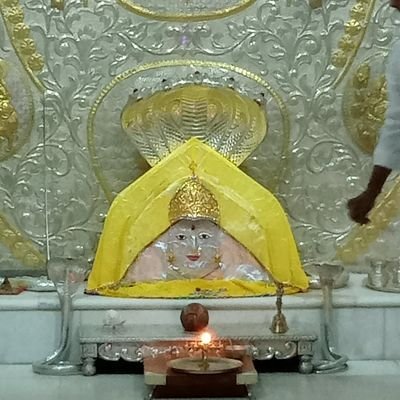 (Student )
🚩शौर्यं तेजो धृतिर्दाक्ष्यं युद्धे चाप्यपलायनम्।
दानमीश्वरभावश्च क्षात्रं कर्म स्वभावजम्।।🚩
जय श्री संघ शक्ति 🚩