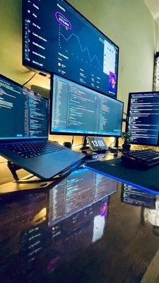 youarehireddev's profile picture. developer