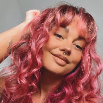 kirstie_joness's profile picture. 