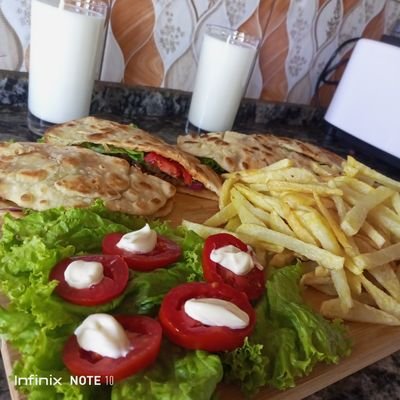 BwizaJ89484's profile picture. Please visit my YouTube channel 
 (THE J &S Foodies) let's cook together 😉