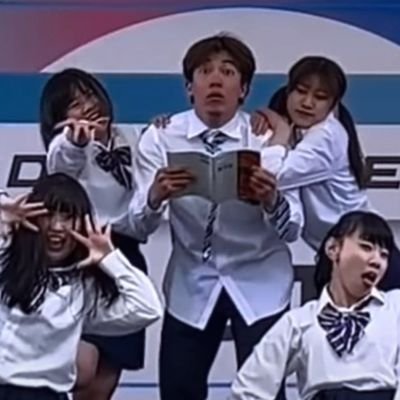 quon56781's profile picture. 人生の30%は睡眠時間🌃💤快眠投資/ベッドはSIMMONS、枕はmoonmoon🛌// 休日は🧖‍♀️サウナ🛀で精神修行😳🥵🤪😡😵🚿😅
                                        30% of my life is spent on sleep time 🌃