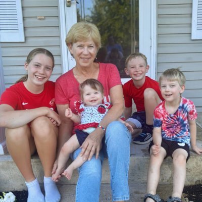 Believer💫 Grateful Grandma 🙏🏻 Compassionate Conservative, Ret. Math Teacher in MO. I support public ed & believe competition can be good! I ♥️🇺🇲