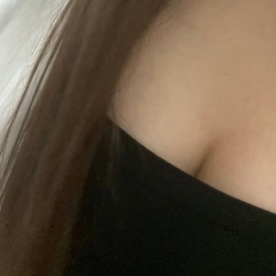 dTxT1BUbkl95689's profile picture. 泥好 寫只有158/怪人水瓶/你有看到你想看的嗎：沒有/屁股控請喜欲我/不約不約不約 很重要所以說三次/一直被說是傲嬌鬼/反差/很皮/共感人/🈲認親/永遠18歲/講話雞掰/推文：講幹話+分享日常+偶爾肉帳/想聊天可以直接私訊/私訊可以附臉照ㄇ附臉照是禮貌ㄛ/再說一次 窩是色狗不代表會的 望周知