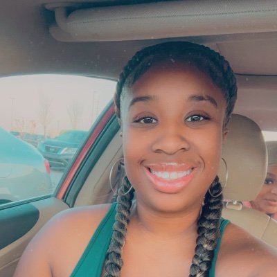 MyneshiaG's profile picture. 