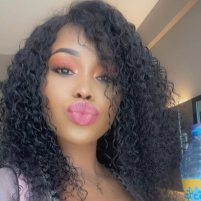 Taureandym4real's profile picture. Soo...I'm imperfect, shocker 🙄