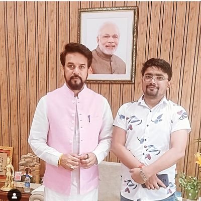 । 🅳🅾🅽'🆃 🅳🅸🅴 🅱🅴🅵🅾🆁🅴 🅳🅴🅰🆃🅷 ।
नजर भी क्या ..चीज़ होती है...
ढूँढती उन्हीं को है...जो नजर-अंदाज करते हैं...!
#still_Truth #𝙱𝚛𝚊𝚑𝚖𝚊𝚗