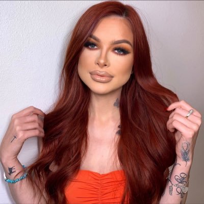 LexxxieeeSnow's profile picture. daily content and even better in the link FaceTime calls available 30 minutes 200🤑