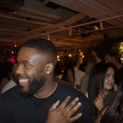 k_mason7's profile picture. @arsenal | @sixers