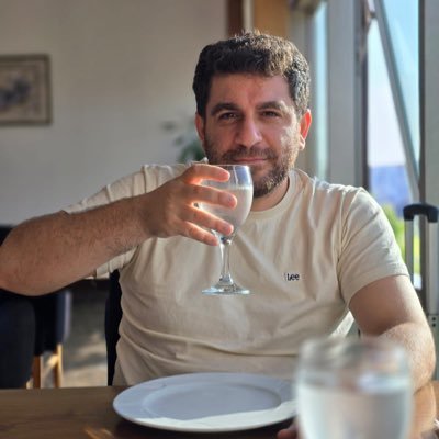 ncdrk's profile picture. biraz gülmek lazım