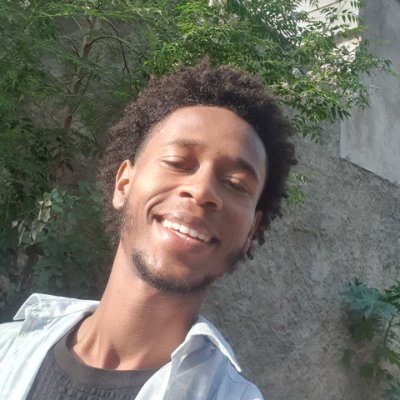 memru89100's profile picture. 