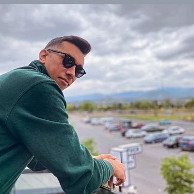 Ouzhan34554317's profile picture. Eski Kadehe Şarap Koy..