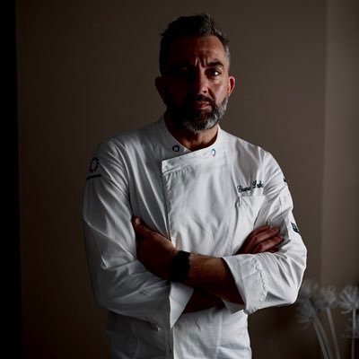 Ante todo Cocinero en Quince nudos. 1 Sol Repsol 🌞, Mesas de Asturias y Cocina de Paisaje. Ahora nuestros arroces a toda España a través de nuestra web.