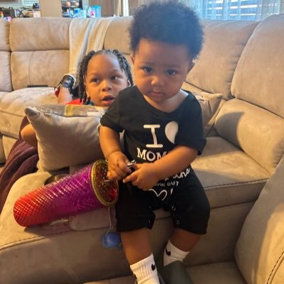 DD 4⃣❎ say it 4⃣❎ I got da JUICE ☺️ Wilbeforce Alumni 14& 21 ΔΣΘb LIBRA nation ♎️MASTERS degree!#D’MariAngeloWoods #D’MierLeeWoods#boyMOM💙💙SONSON’S👶🏽