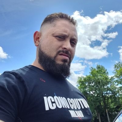 jone781421's profile picture. 