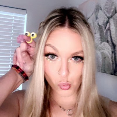 BronwynMichell1's profile picture. 🤍✨🪩✨🤍 ZD baby