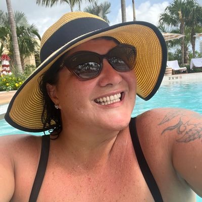 Idamarie653's profile picture. Happily married, step mom, workaholic, student and bulldog lover.