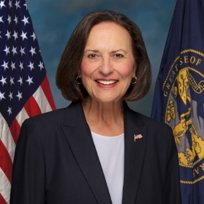 Senator Deb Fischer Profile