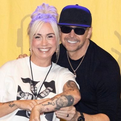 BraidStephanie's profile picture. NKOTB 🥰❤️ just here to follow the boys 🕺🏻🕺🏻🕺🏻🕺🏻🕺🏻 followed by Donnie Wahlberg and Danny wood 😍